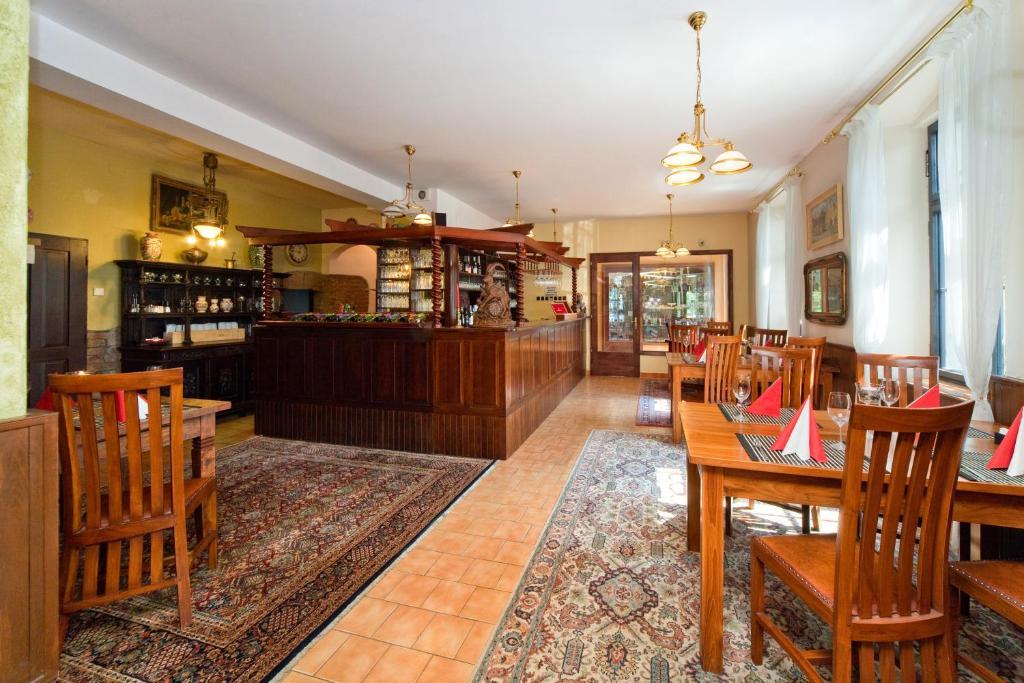 Hotel U Ruze Kutná Hora Buitenkant foto